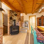 Rosemary Zadarvillas * Dračevac Ninski