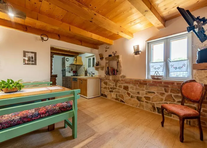 Rosemary Zadarvillas * Dracevac Ninski